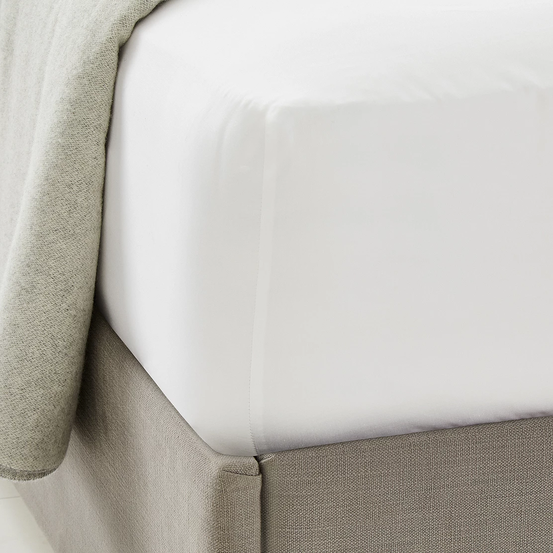 Bed Linen Collection Fitted Sheet H-40