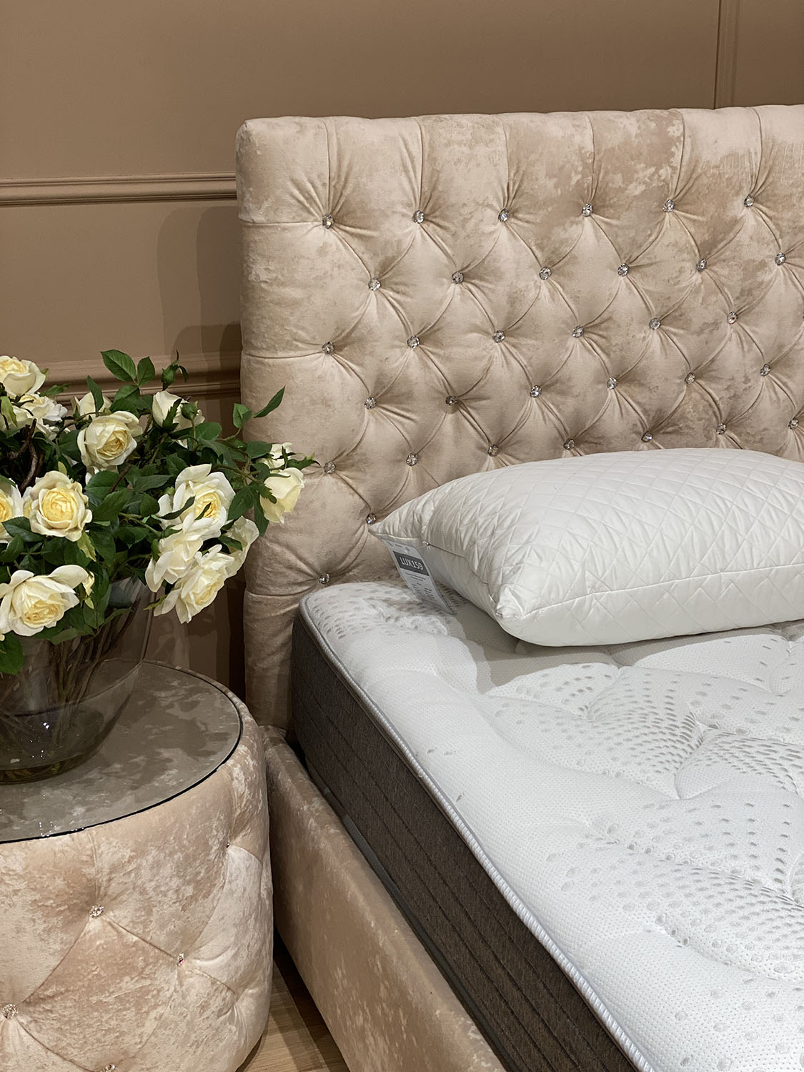 ALFABED VISION Сristale Swarovski Patul Cu Mecanism De Ridicare (Set de masa oglinda pat)1