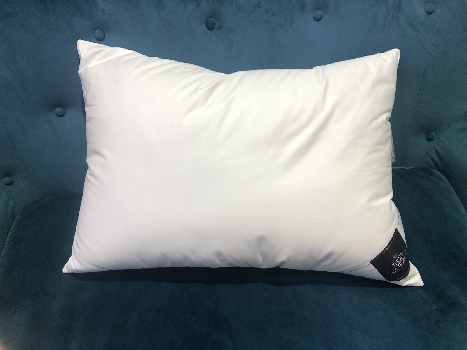Подушка Trois Couronnes 5 Star Residences Feather Medium