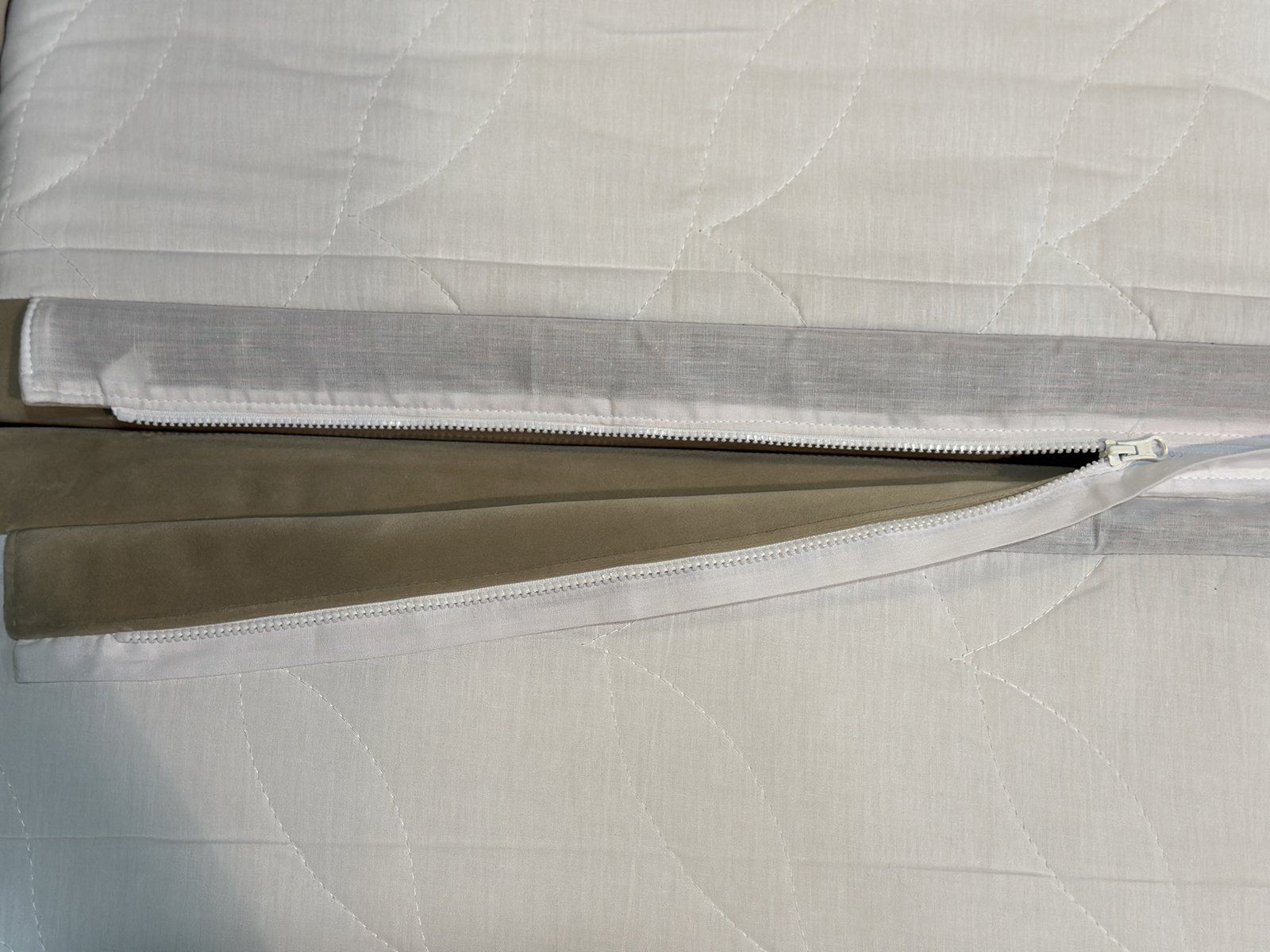 Patul alfabed club p cu locul de dormit extensibil disponibil bravo4