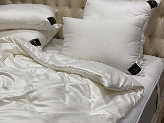 Одеяло Trois Couronnes Luxury Selection Camel